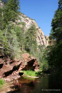 West Fork Trail Sedona - Red rock and sandstone canyon walls